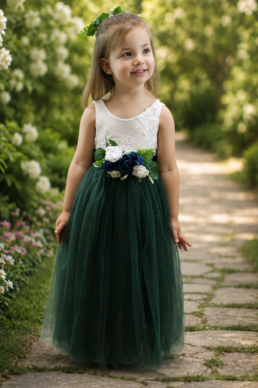 Green Flower girl dress in tulle and lace sleeveless style. 