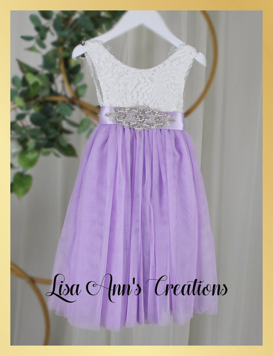 Junior bridesmaid dress in lavender